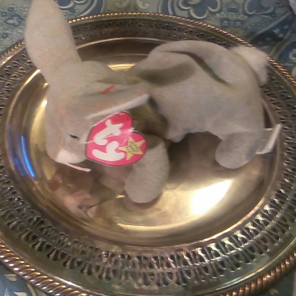 Nibbly the rabbit Ty baby. Tag not in good conditi